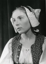 Emília Došeková (Eva); foto Gejza Podhorský, zdroj: archív Divadelného ústavu