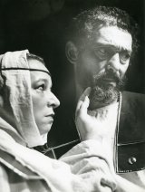 Adela Gáborová (Herodias), Dušan Lenci (Herodes); foto Pavol Dřízhal, zdroj: archív Divadla Andreja Bagara v Nitre