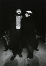 Peter Debnár (Gennadij Nešťastlivcev), Marián Labuda (Arkadij Šťastlivcev); foto Boleslav Boška st., zdroj: archív Divadelného ústavu