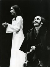 Eva Hlaváčová (Aksiňja), Andrej Rimko (Nešťastný); foto Pavol Dřízhal, zdroj: archív Divadelného ústavu